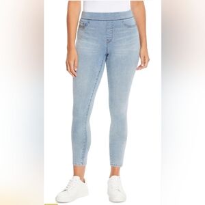 NWT Nine West Heidi pull on crop stretch blue jeans, capris, mid rise, size 6